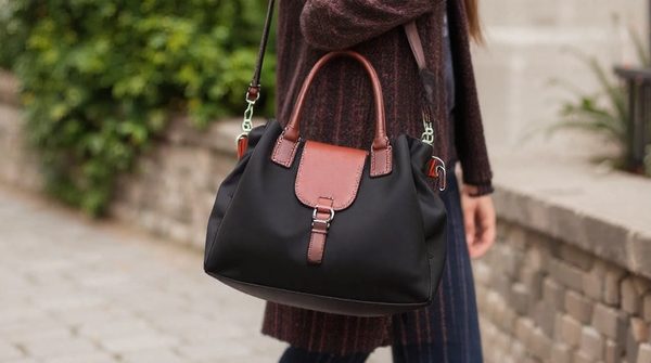 Sac banane mode femme : les must-have pour allier élégance et utilité